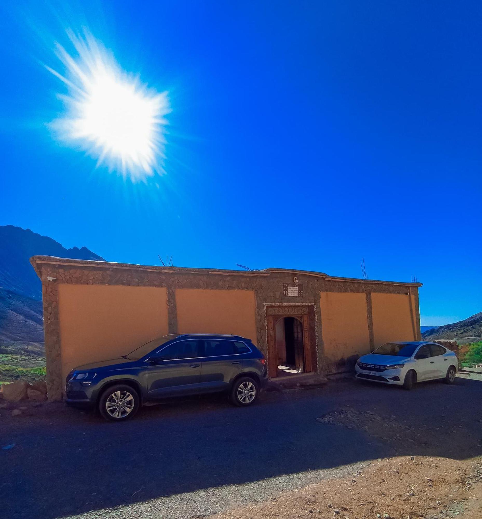 Gite Ogog Tacheddirt Exterior foto